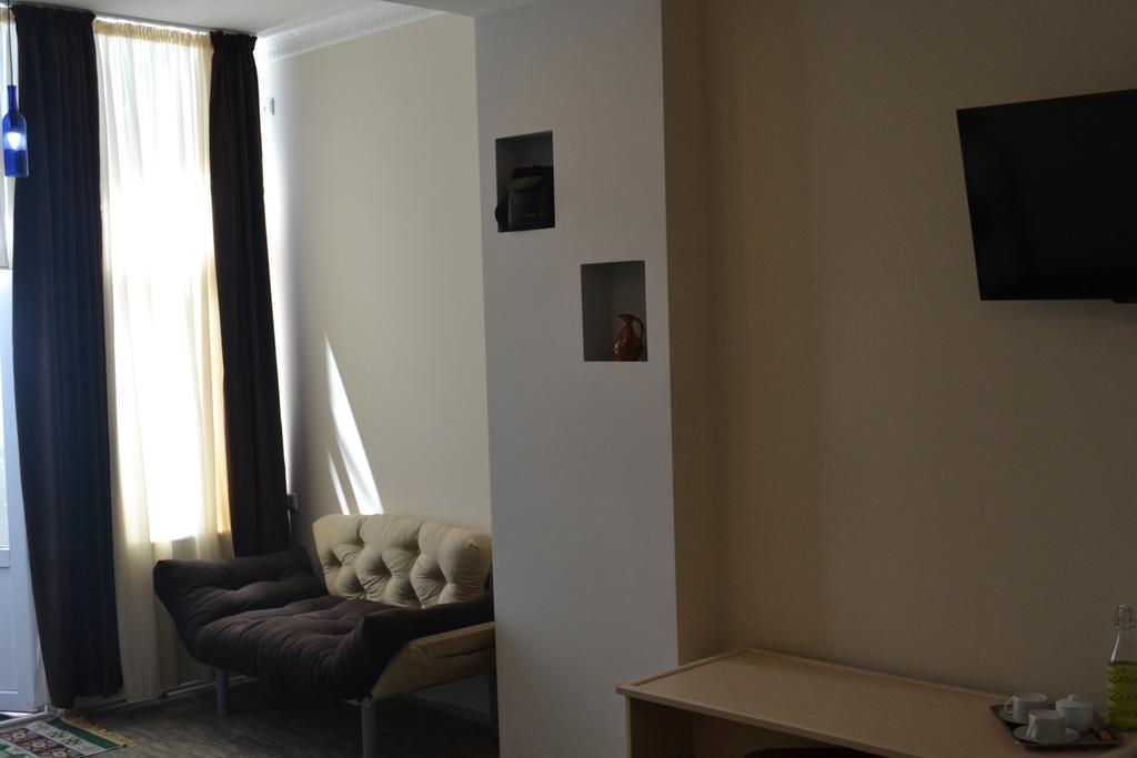 Family Apartment In Avlabari Tbilissi Extérieur photo