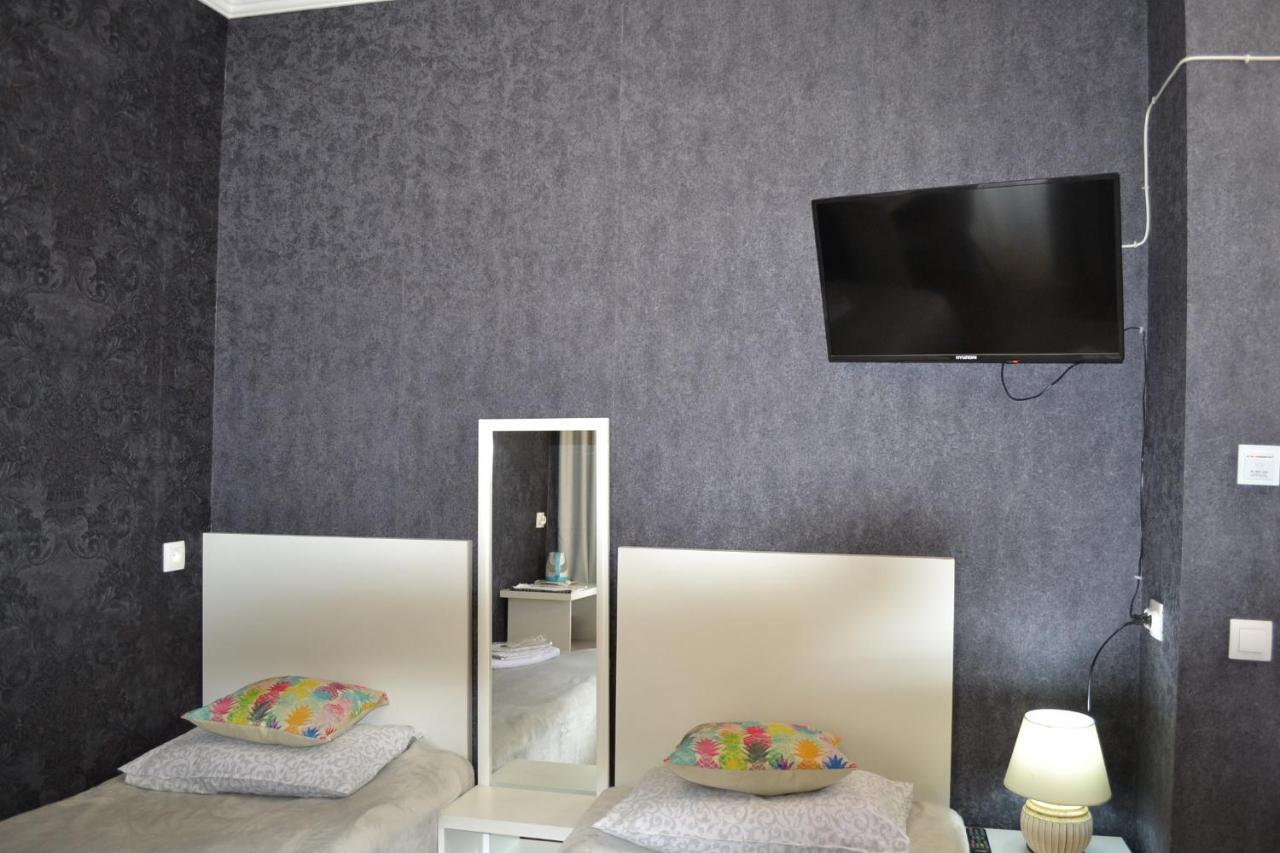 Family Apartment In Avlabari Tbilissi Extérieur photo