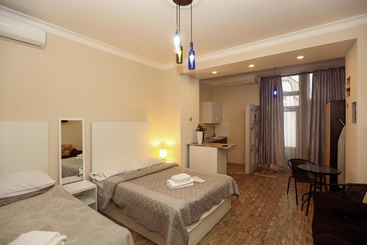 Family Apartment In Avlabari Tbilissi Extérieur photo