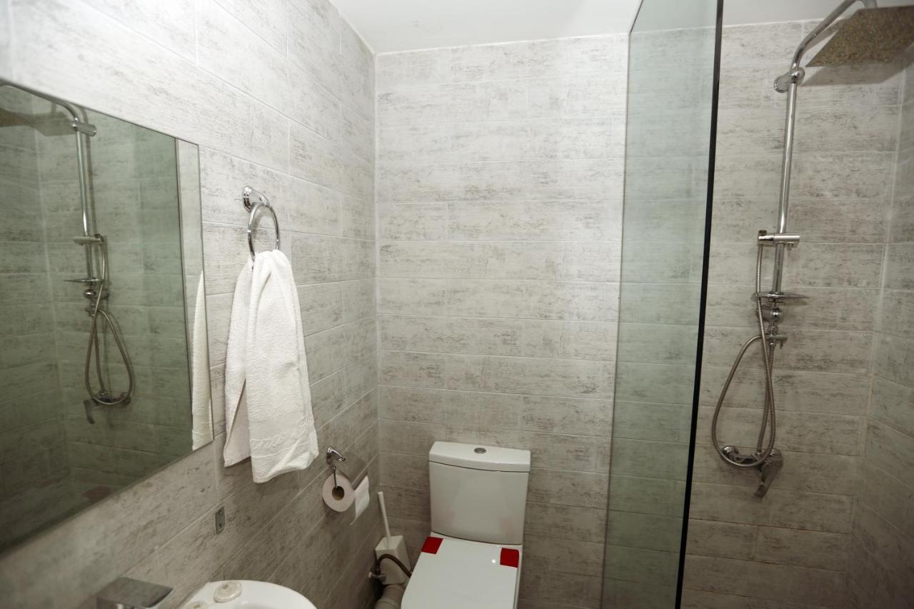Family Apartment In Avlabari Tbilissi Extérieur photo